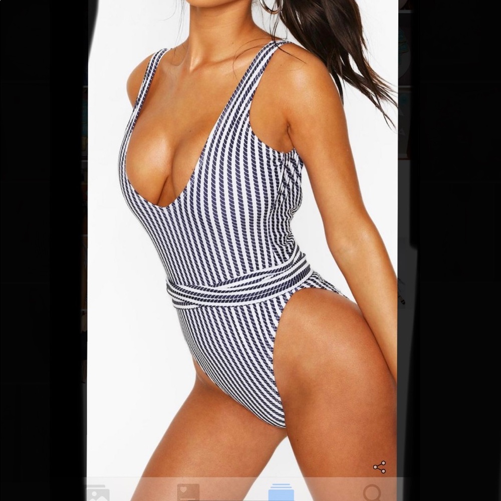 Nautical boohoo plunge one piece US 12. NWT